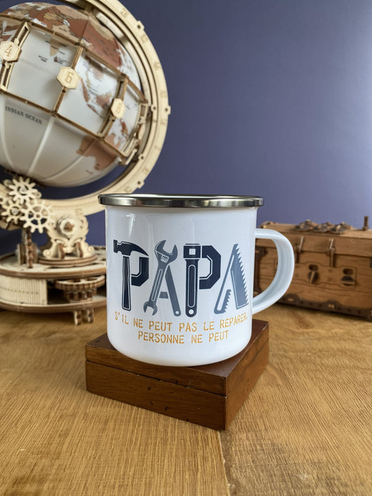Mug en Acier Émaillé « Papa » – S'il ne peut pas le réparer, personne ne peut