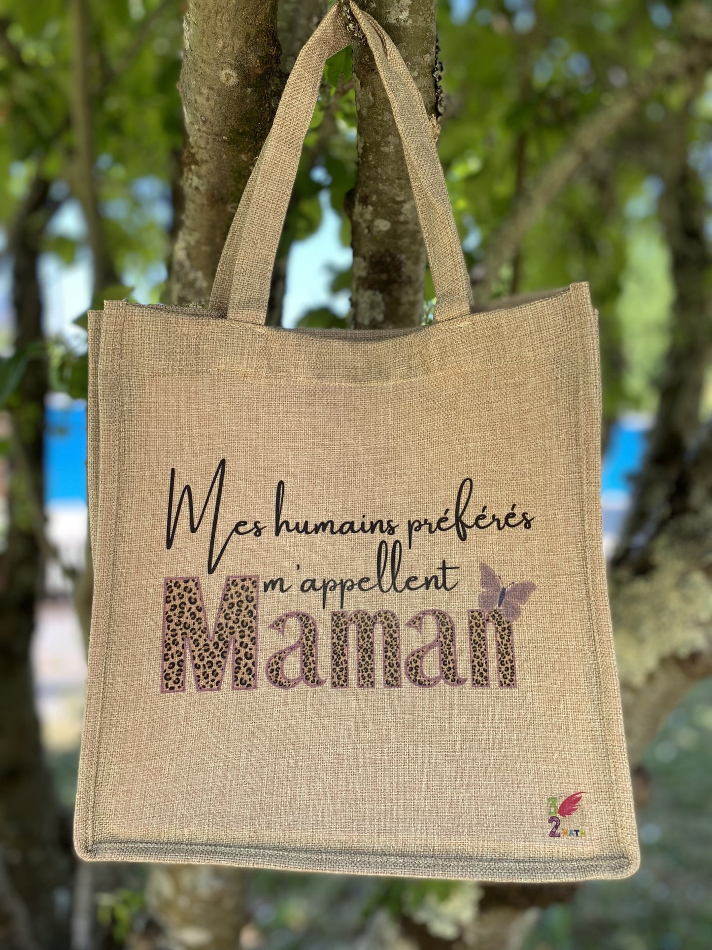 Sac cabas « Mes humains préférés m'appellent maman » – Aspect chanvre & imprimé léopard